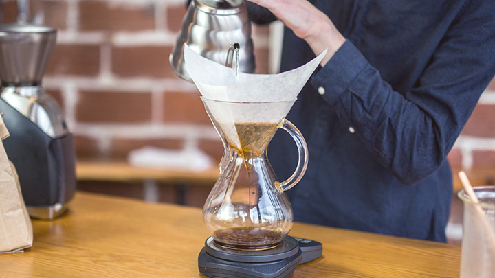 Pour 75 grams of water using your gooseneck kettle, then pause for the bloom